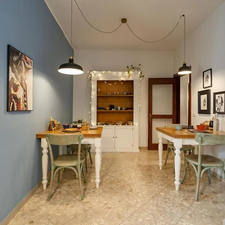 Appartamento House Putignani 181 Bari Esterno foto
